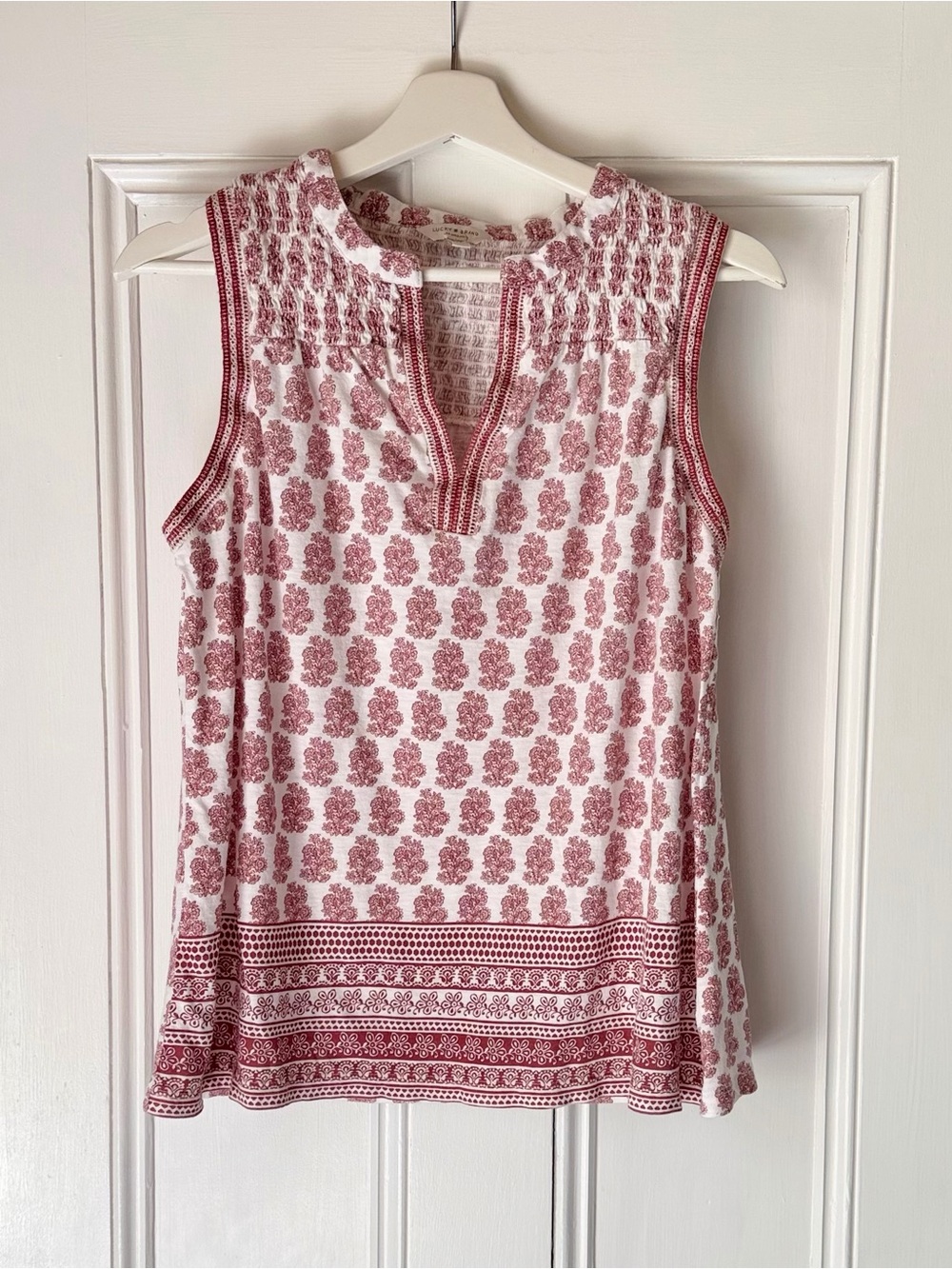 Lucky Brand White Sleeveless Lucky Boho Sz M Red Paisley Block Print Top Smocked